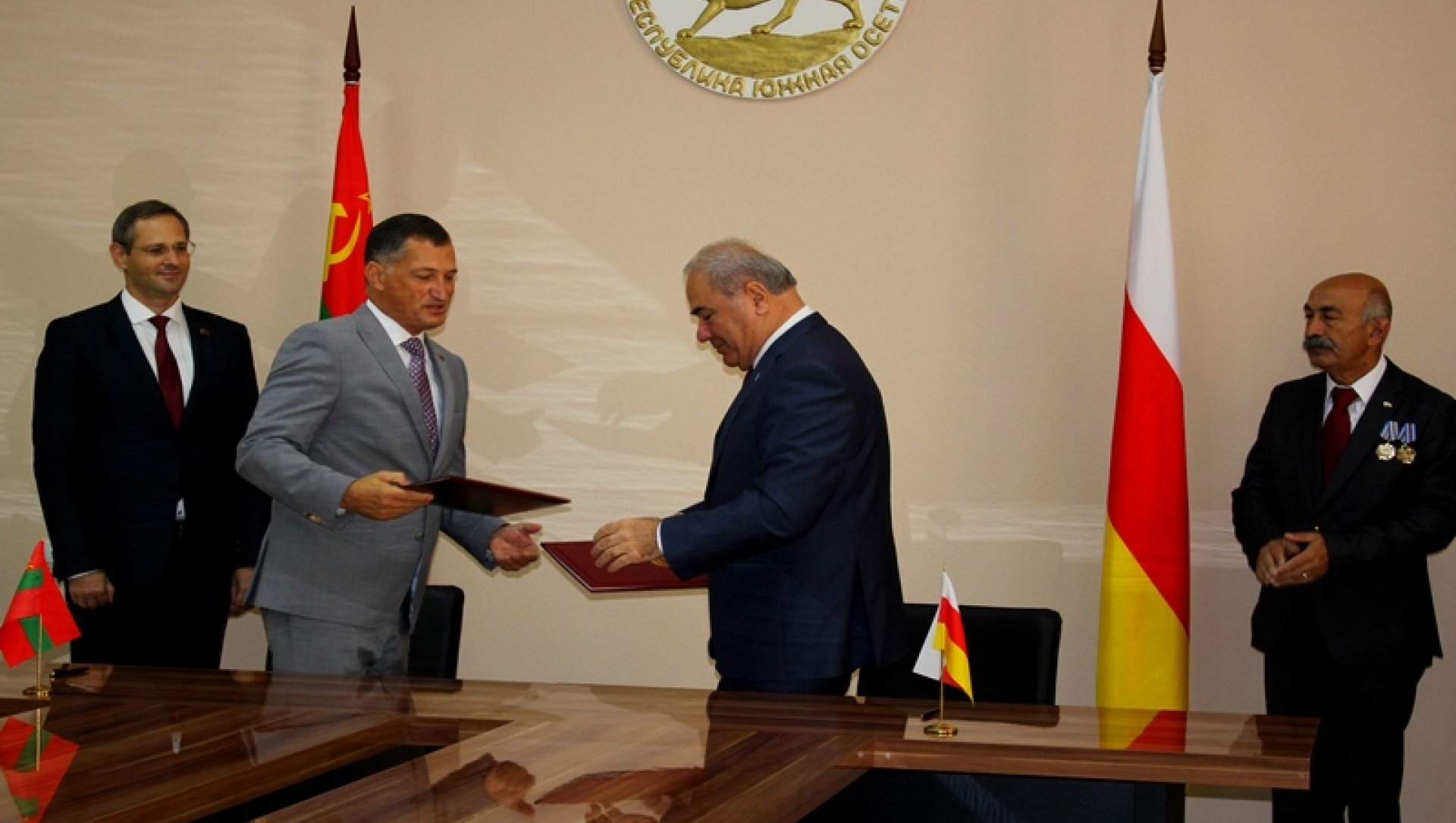 Южная Осетия и Приднестровье подписали Договор о сотрудничестве
