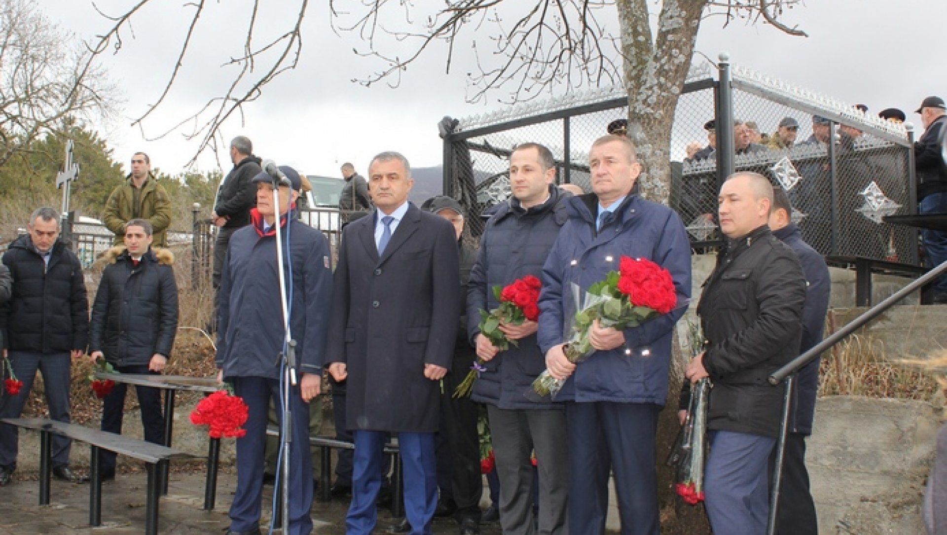 Геннадий Бекоев принял участие в памятном мероприятии, посвященном Ередской трагедии