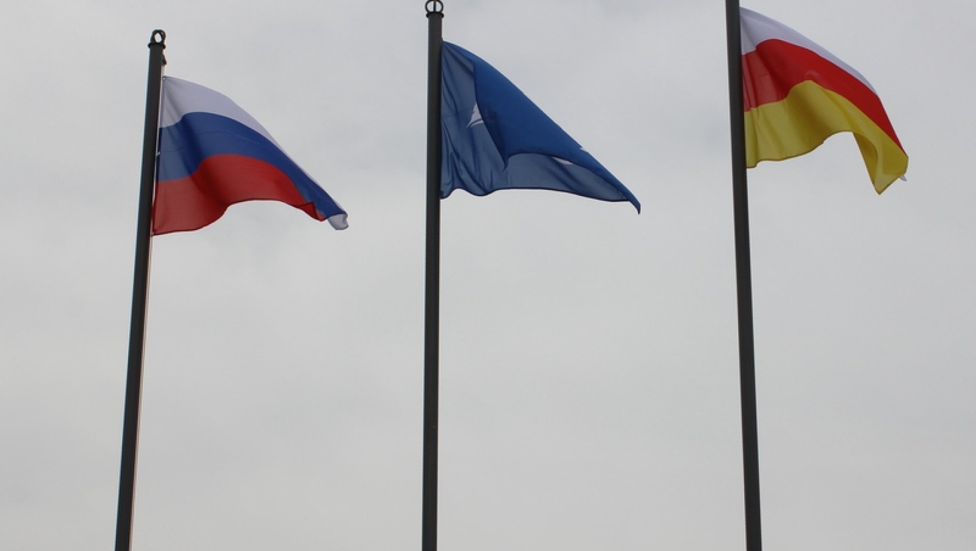 Геннадий Бекоев принял участие в открытии пивоварни в Ленингоре