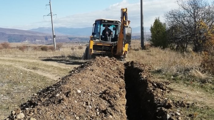 Завершается строительство водоводов в селах Тбет и Рустау