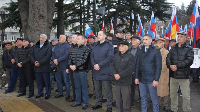 Геннадий Бекоев принял участие в митинге в поддержку ДНР и ЛНР