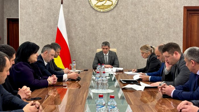 Совещание по вопросам реализации Государственной программы социально-экономического развития Республики Южная Осетия на 2026-2030 годы