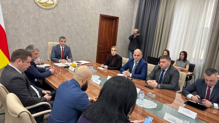 Под руководством и.о. Председателя Правительства Дзамболата Тадтаева прошло расширенное совещание