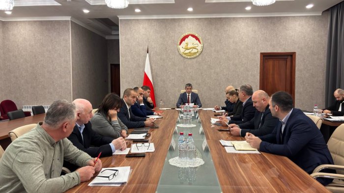 Совещание по вопросам ЖКХ