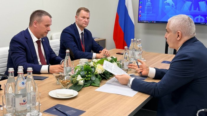 Марат Камболов встретился с Валерием Пикалёвым