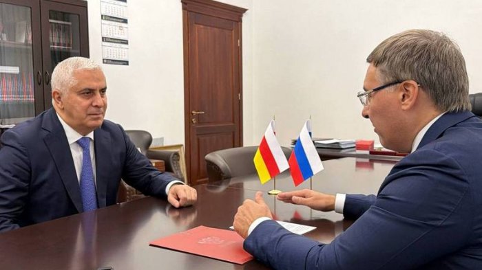 Марат Камболов встретился с Министром науки и высшего образования Российской Федерации Валерием Фальковым
